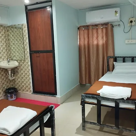 Hotel Mama Lodging & Boarding